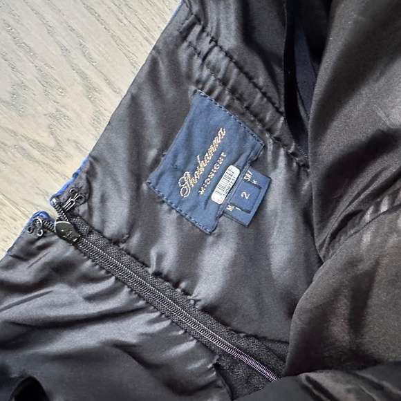 Elegant Black and Blue Strapless Dress - Picture 6 of 14